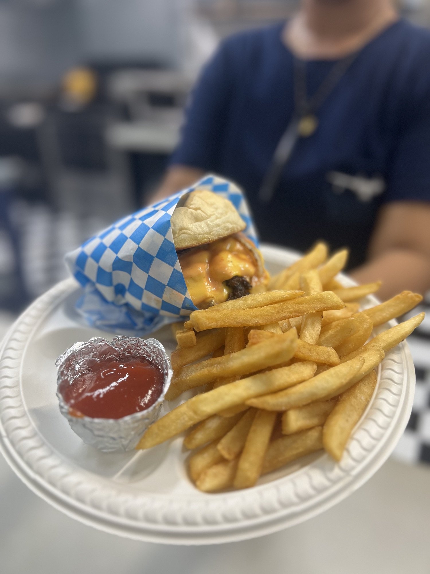 Island Hopper Hotel 10 cozy, airconditioned rooms, restaurant